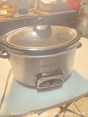 MaxSold Auction: Crock-Pot 5-6 Quart Stainless Steel Slow Cooker - Kingston (Ontario, Canada) SELLER MANAGED Downsizing Online Auction -  Terry Fox Drive (STORAGE)