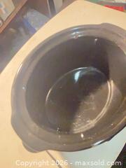 MaxSold Auction: Crock-Pot 5-6 Quart Stainless Steel Slow Cooker - Kingston (Ontario, Canada) SELLER MANAGED Downsizing Online Auction -  Terry Fox Drive (STORAGE)