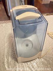 MaxSold Auction: Honeywell QuickSteam Cool Mist Humidifier, White - Kingston (Ontario, Canada) SELLER MANAGED Downsizing Online Auction -  Terry Fox Drive (STORAGE)