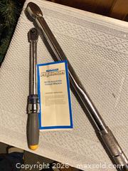 MaxSold Auction: Mastercraft (Maximum) 3/8" Torque Wrench and Breaker Bar, 2 pc - Kingston (Ontario, Canada) SELLER MANAGED Downsizing Online Auction -  Terry Fox Drive (STORAGE)