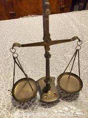 MaxSold Auction: Solid Brass Decorative Balance Tabletop Scales (Small, Vintage) - Kingston (Ontario, Canada) SELLER MANAGED Downsizing Online Auction -  Terry Fox Drive (STORAGE)