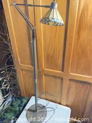 MaxSold Auction: Stained glass standing lamp.  - Kingston (Ontario, Canada) SELLER MANAGED Downsizing Online Auction -  Terry Fox Drive (STORAGE)