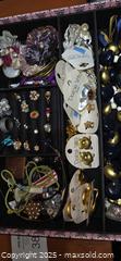 MaxSold Auction: Jewelry lot with rings, bracelets, brooches, necklaces, charms, & pendants - Sun Valley (California, USA) SELLER MANAGED Estate Sale Online Auction -  Wentworth Street