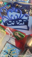 MaxSold Auction: Mixed Stangl Kitchenware & Decorative Lot with Pyrex Mixing Bowls - Sun Valley (California, USA) SELLER MANAGED Estate Sale Online Auction -  Wentworth Street