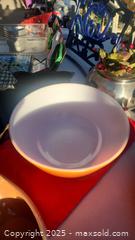 MaxSold Auction: Mixed Stangl Kitchenware & Decorative Lot with Pyrex Mixing Bowls - Sun Valley (California, USA) SELLER MANAGED Estate Sale Online Auction -  Wentworth Street