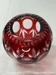 MaxSold Auction: Vintage Nachtmann Bamberg crystal vase - Menlo Park (California, USA) SELLER MANAGED Downsizing Online Auction - Henderson Place