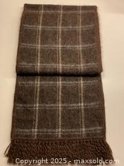 MaxSold Auction: 100% Alpaca SOFT Scarf - Toronto (Ontario, Canada) SELLER MANAGED Downsizing Online Auction - Lamb Avenue