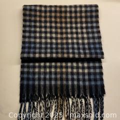 MaxSold Auction: 100% Lambswool BALLANTRAE Scarf - Toronto (Ontario, Canada) SELLER MANAGED Downsizing Online Auction - Lamb Avenue
