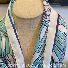 MaxSold Auction: 100% Silk Scarf - Toronto (Ontario, Canada) SELLER MANAGED Downsizing Online Auction - Lamb Avenue