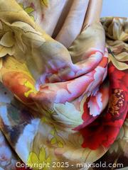 MaxSold Auction: 100% Silk Wrap/Shoulder Warmer - Toronto (Ontario, Canada) SELLER MANAGED Downsizing Online Auction - Lamb Avenue