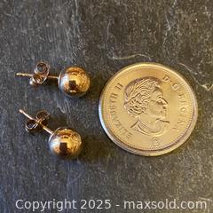 MaxSold Auction: 10K Gold Spheres - Toronto (Ontario, Canada) SELLER MANAGED Downsizing Online Auction - Lamb Avenue