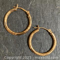 MaxSold Auction: 14K Gold Etched Hoop Earrings - Toronto (Ontario, Canada) SELLER MANAGED Downsizing Online Auction - Lamb Avenue