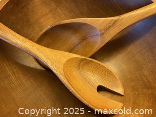 MaxSold Auction: BARIBOCRAFT Wooden Bowl with Wooden Salad Servers - Toronto (Ontario, Canada) SELLER MANAGED Downsizing Online Auction - Lamb Avenue