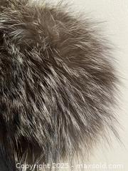 MaxSold Auction: Fox Fur Wrap/Collar - Toronto (Ontario, Canada) SELLER MANAGED Downsizing Online Auction - Lamb Avenue