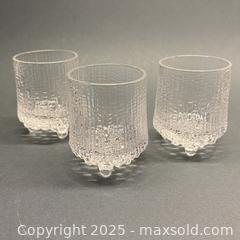 MaxSold Auction: Iittala ULTIMA THULE Shot Glasses Designed by Tapio Eirkkala - Toronto (Ontario, Canada) SELLER MANAGED Downsizing Online Auction - Lamb Avenue