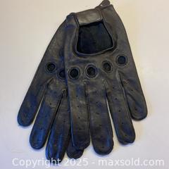 MaxSold Auction: Men's Leather Driving Gloves NEW - Toronto (Ontario, Canada) SELLER MANAGED Downsizing Online Auction - Lamb Avenue