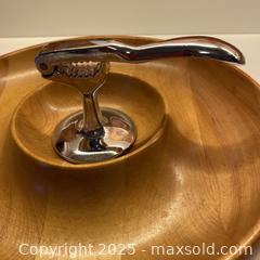 MaxSold Auction: Rare BARIBOCRAFT Bowl with Nutcracker Insert - Toronto (Ontario, Canada) SELLER MANAGED Downsizing Online Auction - Lamb Avenue