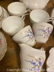 MaxSold Auction: REGENCY Dessert Set and Some Holiday Necessities - Toronto (Ontario, Canada) SELLER MANAGED Downsizing Online Auction - Lamb Avenue