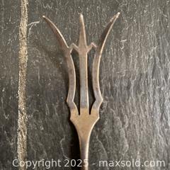 MaxSold Auction: Sterling Silver Serving Fork - Toronto (Ontario, Canada) SELLER MANAGED Downsizing Online Auction - Lamb Avenue