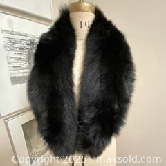 MaxSold Auction: VIA FARINI Luxury Genuine Fur Scarf/Collar - Toronto (Ontario, Canada) SELLER MANAGED Downsizing Online Auction - Lamb Avenue