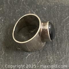 MaxSold Auction: Vintage Sterling Silver and Onyx Ring - Toronto (Ontario, Canada) SELLER MANAGED Downsizing Online Auction - Lamb Avenue