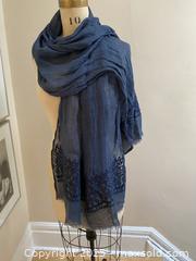 MaxSold Auction: Wilfred 100% Linen Scarf/Wrap - Toronto (Ontario, Canada) SELLER MANAGED Downsizing Online Auction - Lamb Avenue