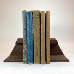 MaxSold Auction: Vintage Railway Track Bookends  - Toronto (Ontario, Canada) SELLER MANAGED Reseller Online Auction - Ossington Avenue