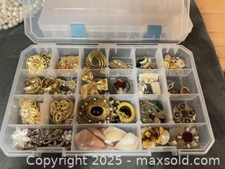 MaxSold Auction: Costume jewellery lot - Shawnigan Lake (British Columbia, Canada) SELLER MANAGED Estate Sale Online Auction -  Widows Walk                    