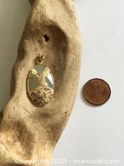 MaxSold Auction: 14 Karat Gold White Jade Pendant - Saanich (British Columbia, Canada) PARTNER MANAGED Sale Online Auction - Old West Saanich Road