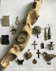 MaxSold Auction: Large Antique Sterling Silver Jewelry Grouping - Saanich (British Columbia, Canada) PARTNER MANAGED Sale Online Auction - Old West Saanich Road