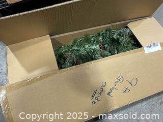 MaxSold Auction: Frontgate Estate Garland 9ft - Hatboro (Pennsylvania, USA) PARTNER MANAGED Estate Sale Online Auction - Jacksonville Road