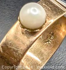 MaxSold Auction: 14k Gold Pearl Ring - Woonsocket (Rhode Island, USA) SELLER MANAGED Downsizing Online Auction -  Providence Street (STORAGE)