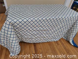MaxSold Auction: Large Weighted Bedspread - Stone Mills (Ontario, Canada) SELLER MANAGED Charity/Fundraising Online Auction - Academy Street