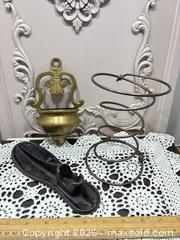 MaxSold Auction: Mixed Lot of Brass and Cast Iron Items - Gull Lake (Alberta, Canada) SELLER MANAGED Reseller Online Auction -  Stuart Avenue