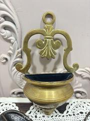 MaxSold Auction: Mixed Lot of Brass and Cast Iron Items - Gull Lake (Alberta, Canada) SELLER MANAGED Reseller Online Auction -  Stuart Avenue