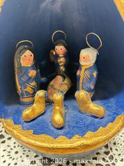 MaxSold Auction: Small Tabletop Item (Under 12") - Gull Lake (Alberta, Canada) SELLER MANAGED Reseller Online Auction -  Stuart Avenue