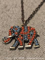 MaxSold Auction: Brown Steel Chain Elephant Pendant - Oro-Medonte (Ontario, Canada) SELLER MANAGED Downsizing Online Auction - Saint Antoine