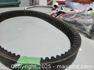 MaxSold Auction: Hose adaptors and drive belt - Oro-Medonte (Ontario, Canada) SELLER MANAGED Downsizing Online Auction - Saint Antoine