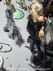 MaxSold Auction: Lot of Toy Horses - Oro-Medonte (Ontario, Canada) SELLER MANAGED Downsizing Online Auction - Saint Antoine