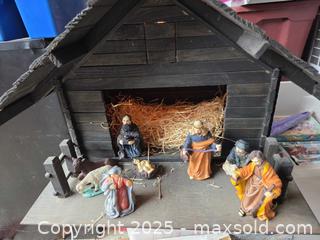 MaxSold Auction: Nativity Scene with Light - Oro-Medonte (Ontario, Canada) SELLER MANAGED Downsizing Online Auction - Saint Antoine