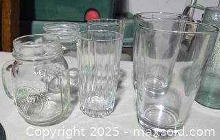 MaxSold Auction: Set of Drinking Glasses and Shot Glasses - Oro-Medonte (Ontario, Canada) SELLER MANAGED Downsizing Online Auction - Saint Antoine