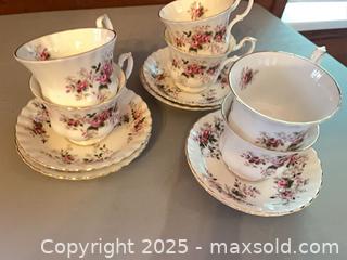 MaxSold Auction: Vintage Royal Albert Lavender Rose Teacups &#38; Saucers - a set of 6  - New Westminster (British Columbia, Canada) SELLER MANAGED Estate Sale Online Auction - Sixth Avenue