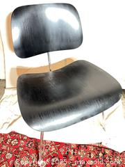 MaxSold Auction: Herman Miller Charles &#38; Ray Eames Mid-Century Dining Chair, Black  - Toronto (Ontario, Canada) SELLER MANAGED Reseller Online Auction - Sunrise Avenue