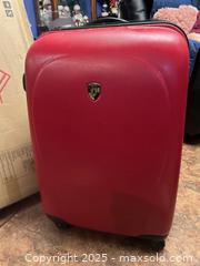MaxSold Auction: 2 Piece Hard Sided Luggage - Carleton Place (Ontario, Canada) SELLER MANAGED Downsizing Online Auction - Antrim Street