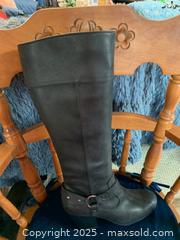 MaxSold Auction: Black Knee Length Boots - Carleton Place (Ontario, Canada) SELLER MANAGED Downsizing Online Auction - Antrim Street