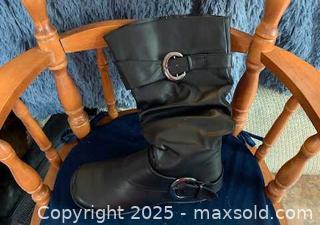 MaxSold Auction: Black Slouch Boots - Carleton Place (Ontario, Canada) SELLER MANAGED Downsizing Online Auction - Antrim Street