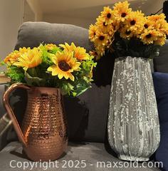 MaxSold Auction: Lot 1 - Vases with Brown Eyed Sunflowers - Carleton Place (Ontario, Canada) SELLER MANAGED Downsizing Online Auction - Antrim Street