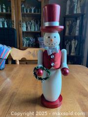 MaxSold Auction: Snowmen Lot 1 - Carleton Place (Ontario, Canada) SELLER MANAGED Downsizing Online Auction - Antrim Street