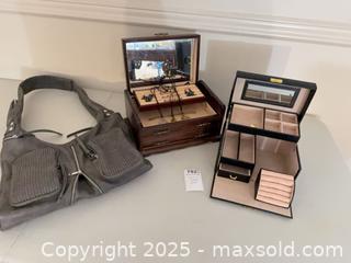 MaxSold Auction: Jewelry, Jewelry Boxes, Purse A - New Westminster (British Columbia, Canada) PARTNER MANAGED Moving Online Auction - 8th Avenue