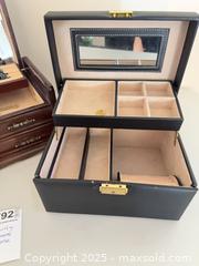 MaxSold Auction: Jewelry, Jewelry Boxes, Purse A - New Westminster (British Columbia, Canada) PARTNER MANAGED Moving Online Auction - 8th Avenue
